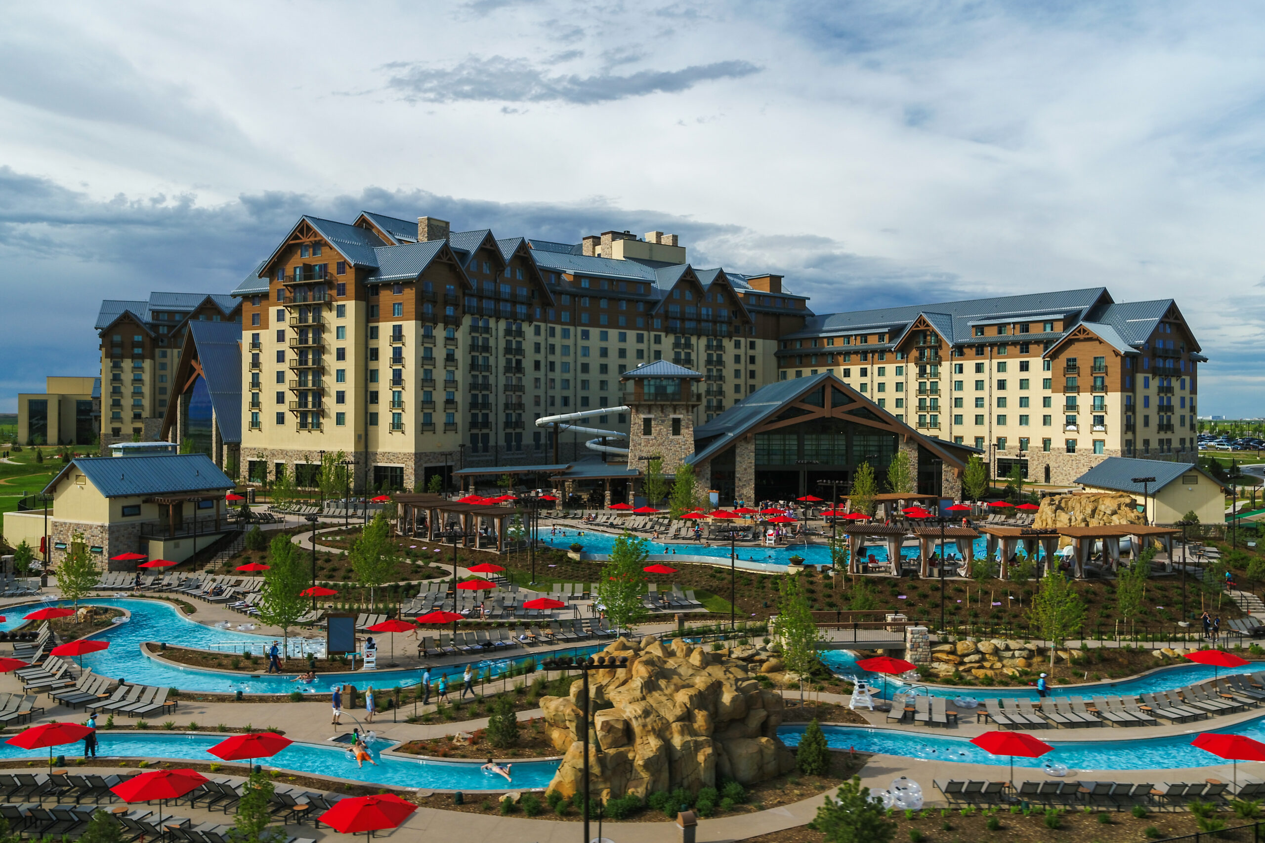 Gaylord Rockies Exterior Pool